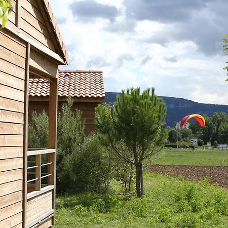 Hotel Domaine Saint Esteve Millau Esterno foto